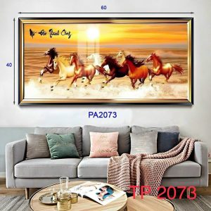 Tranh Treo Tường Hình Con Công và Mã Đáo Thành Công